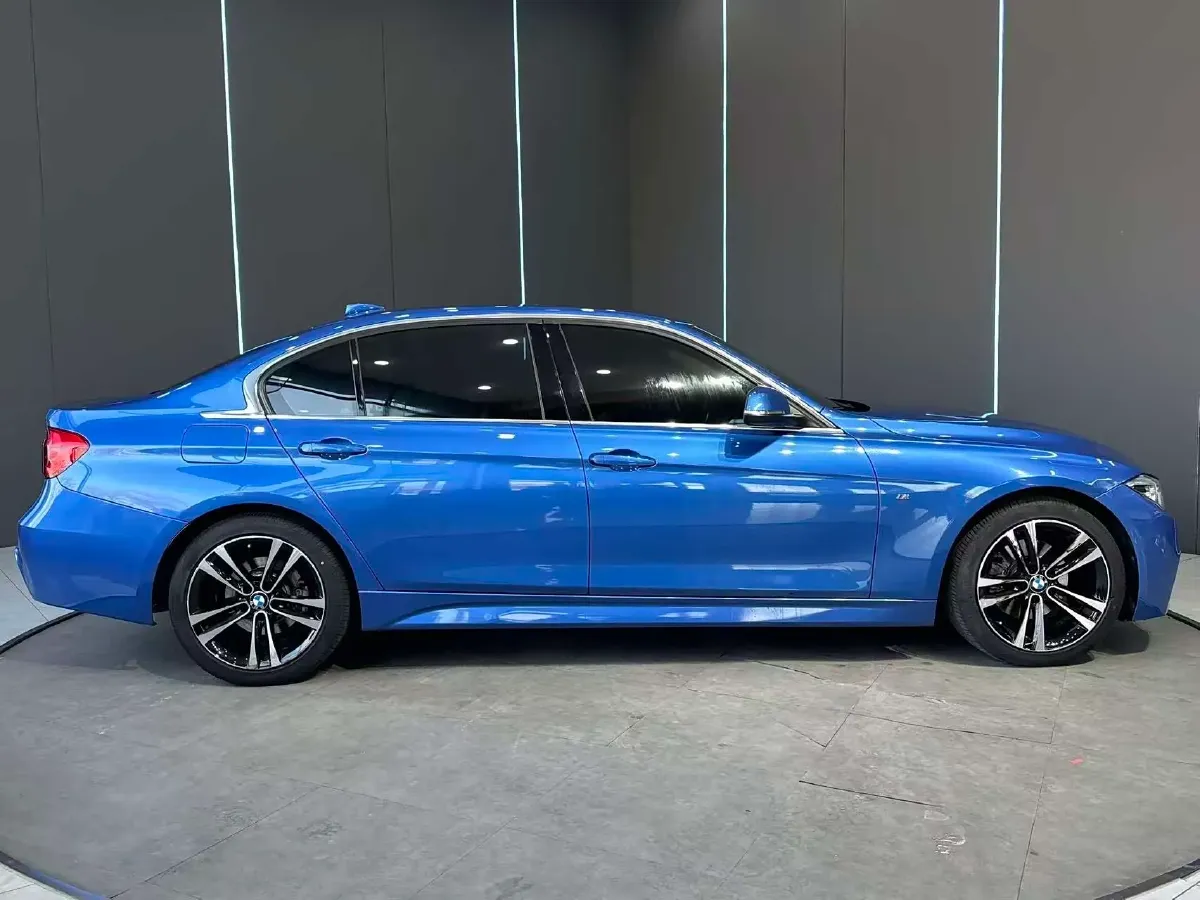 2019 BMW 3 Series 2.0T 184HP L4 8AT,autocango,china used car exporter,china ev exporter,chinese used car exporter,chinese used ev exporter