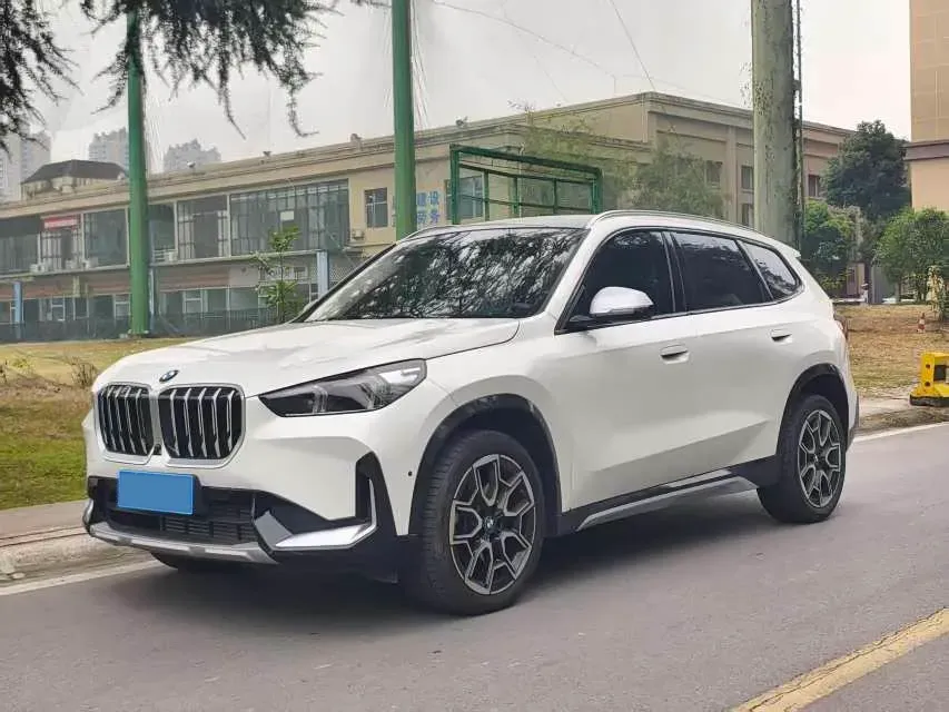 2023 BMW X1 2.0T 204HP L4 7DCT,autocango,china used car exporter,china ev exporter,chinese used car exporter,chinese used ev exporter
