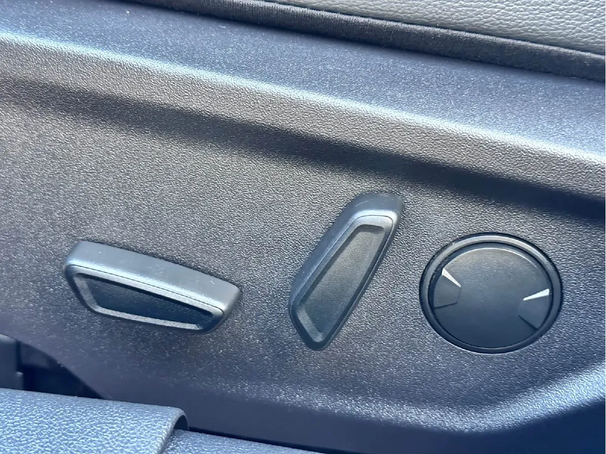 2022 Ford Focus 1.5T 177HP L4 6AT,autocango,china used car exporter,china ev exporter,chinese used car exporter,chinese used ev exporter