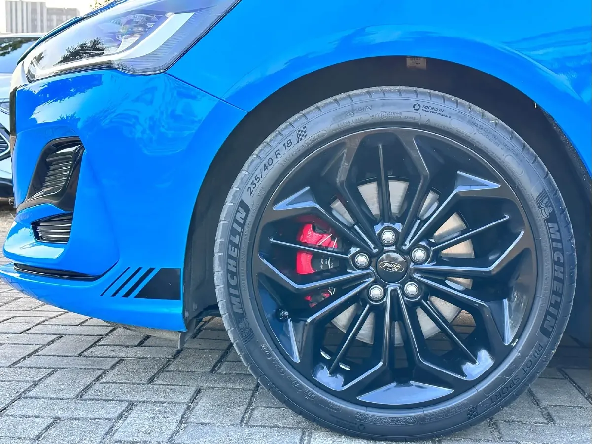 2022 Ford Focus 1.5T 177HP L4 6AT,autocango,china used car exporter,china ev exporter,chinese used car exporter,chinese used ev exporter