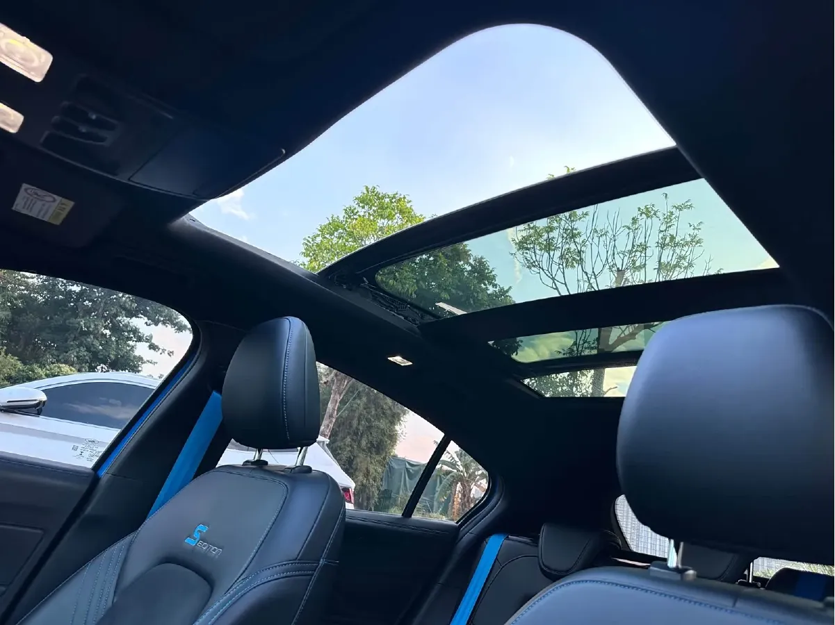 2022 Ford Focus 1.5T 177HP L4 6AT,autocango,china used car exporter,china ev exporter,chinese used car exporter,chinese used ev exporter