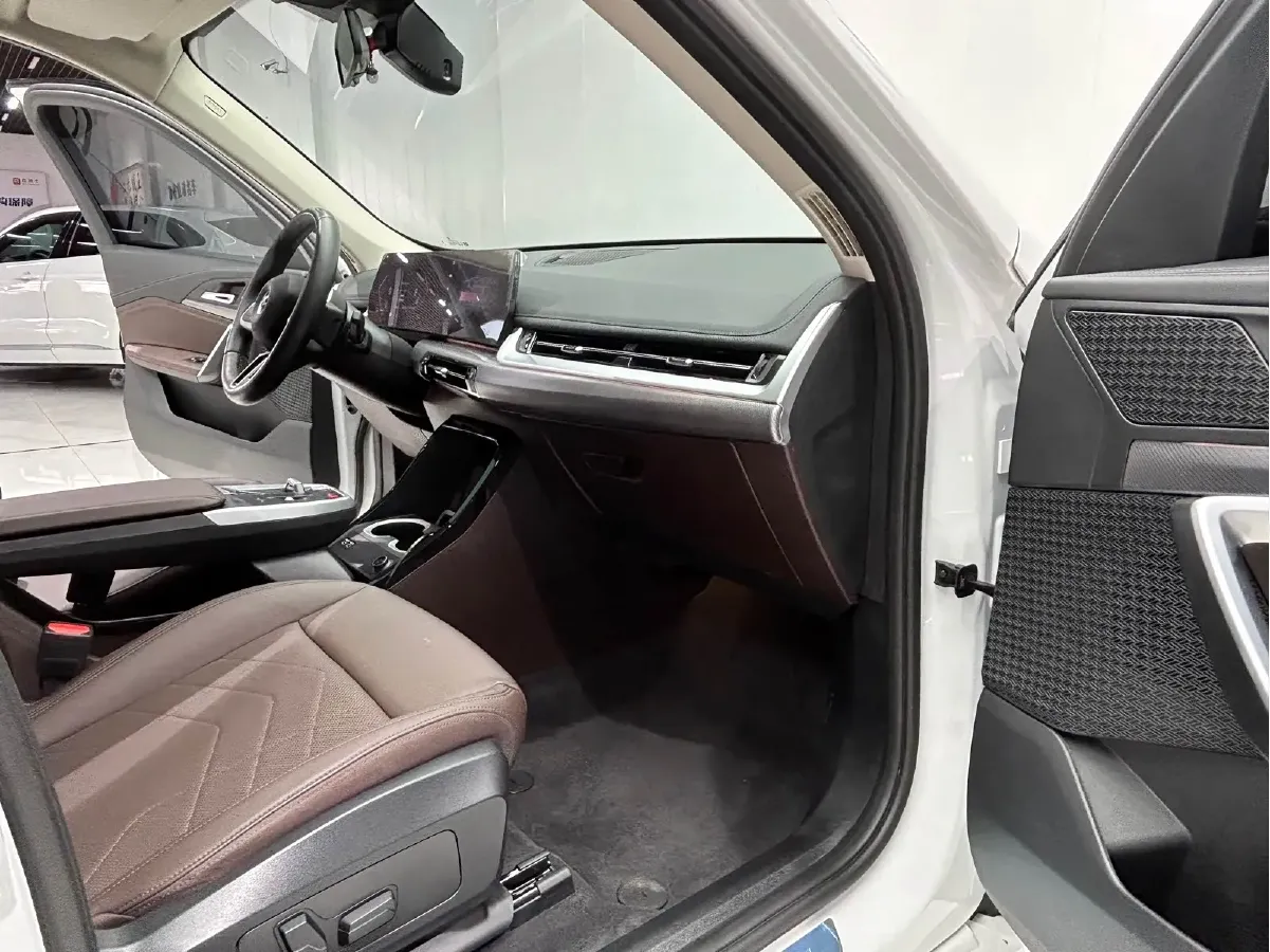 2023 BMW X1 2.0T 204HP L4 7DCT,autocango,china used car exporter,china ev exporter,chinese used car exporter,chinese used ev exporter