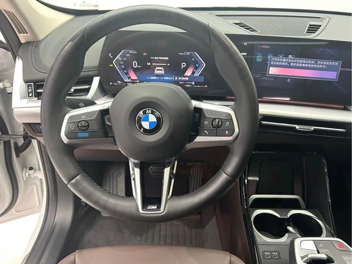 2023 BMW X1 2.0T 204HP L4 7DCT,autocango,china used car exporter,china ev exporter,chinese used car exporter,chinese used ev exporter