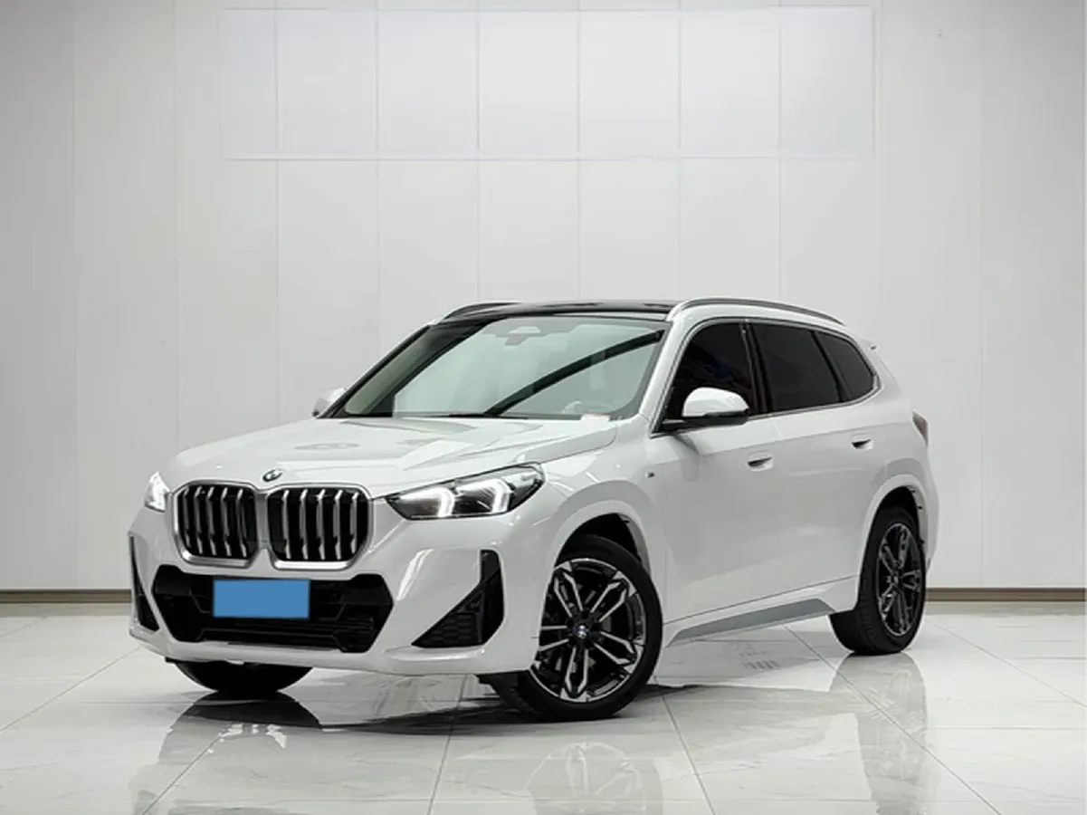 2023 BMW X1 2.0T 204HP L4 7DCT,autocango,china used car exporter,china ev exporter,chinese used car exporter,chinese used ev exporter