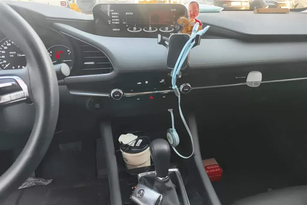 2023 Mazda 3 Axela 2.0L 158HP L4 6AT,autocango,china used car exporter,china ev exporter,chinese used car exporter,chinese used ev exporter