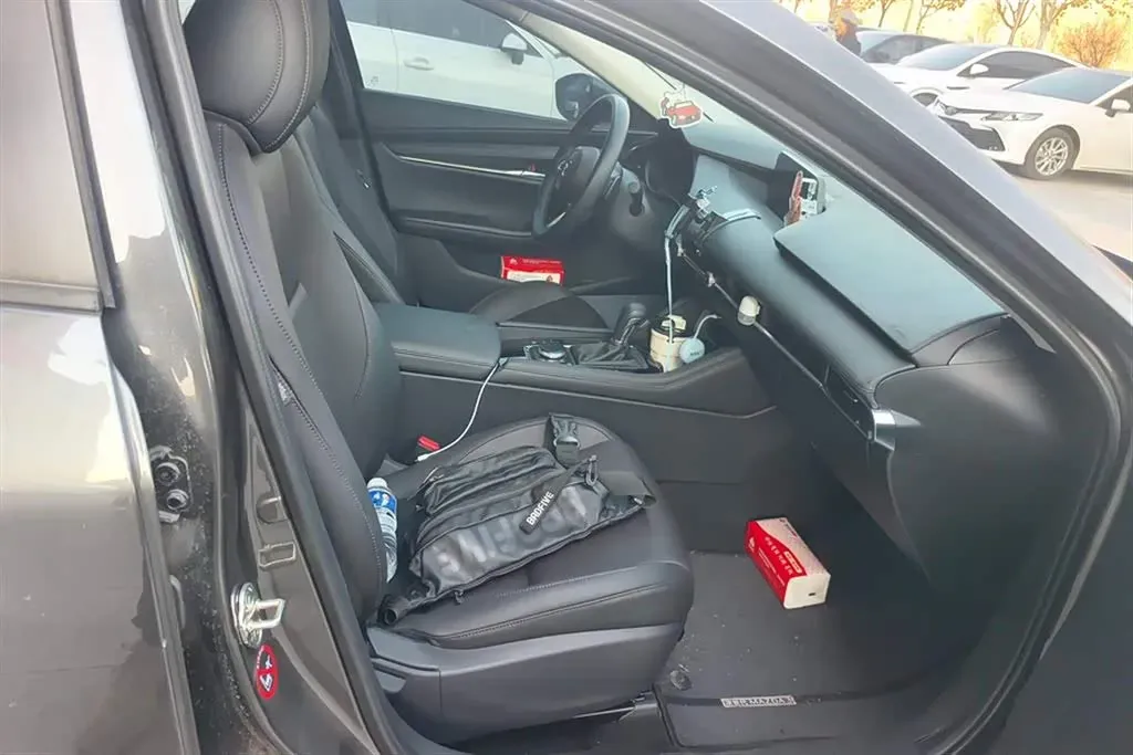 2023 Mazda 3 Axela 2.0L 158HP L4 6AT,autocango,china used car exporter,china ev exporter,chinese used car exporter,chinese used ev exporter