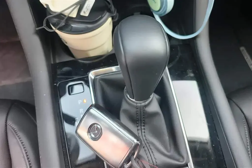 2023 Mazda 3 Axela 2.0L 158HP L4 6AT,autocango,china used car exporter,china ev exporter,chinese used car exporter,chinese used ev exporter