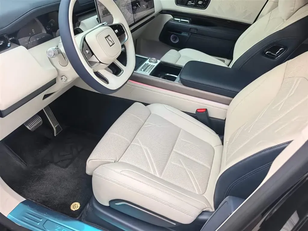 2025 Zeekr 9X 2.0T 279HP L4 1DHT PHEV,autocango,china used car exporter,china ev exporter,chinese used car exporter,chinese used ev exporter