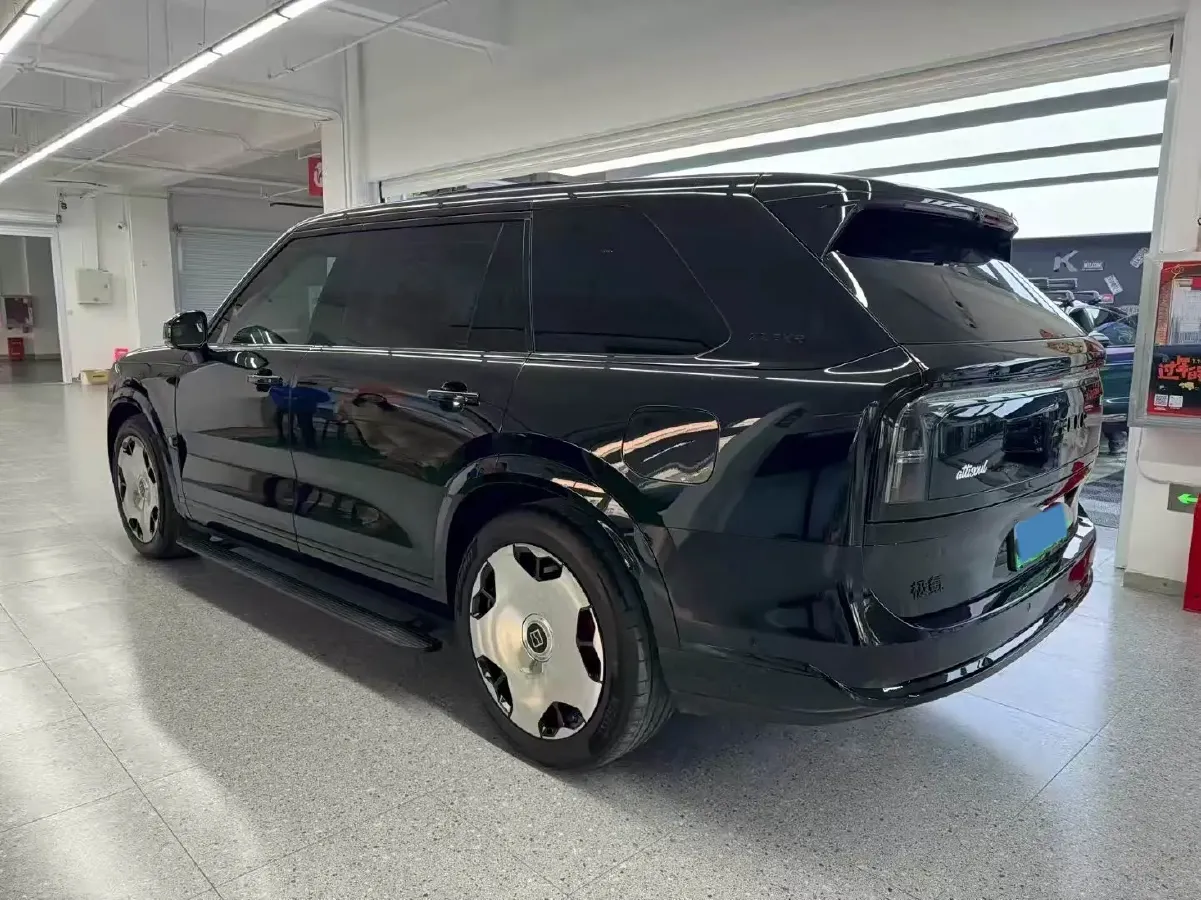 2025 Zeekr 9X 2.0T 279HP L4 1DHT PHEV,autocango,china used car exporter,china ev exporter,chinese used car exporter,chinese used ev exporter