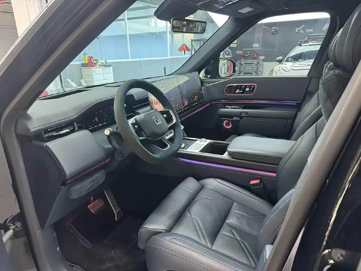 2025 Zeekr 9X 2.0T 279HP L4 1DHT PHEV,autocango,china used car exporter,china ev exporter,chinese used car exporter,chinese used ev exporter