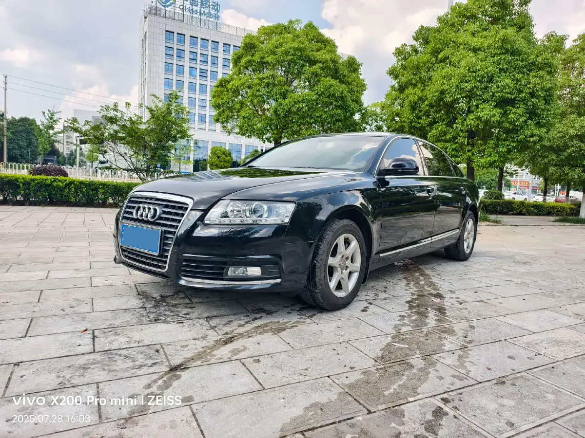 2010 Audi A6L 2.0T 170HP L4 CVT
