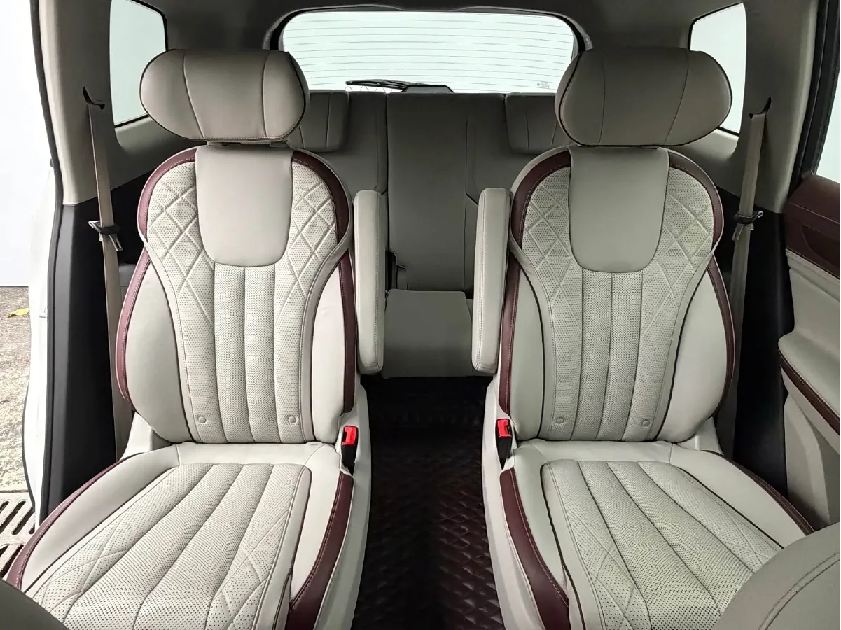 2021 Ford Equator 2.0T 224HP L4 6DCT,autocango,china used car exporter,china ev exporter,chinese used car exporter,chinese used ev exporter