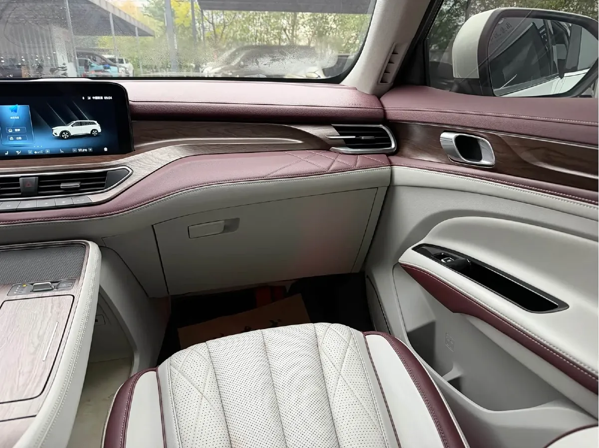 2021 Ford Equator 2.0T 224HP L4 6DCT,autocango,china used car exporter,china ev exporter,chinese used car exporter,chinese used ev exporter