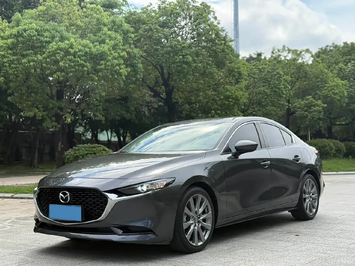 2020 Mazda 3 Axela 2.0L 158HP L4 6AT