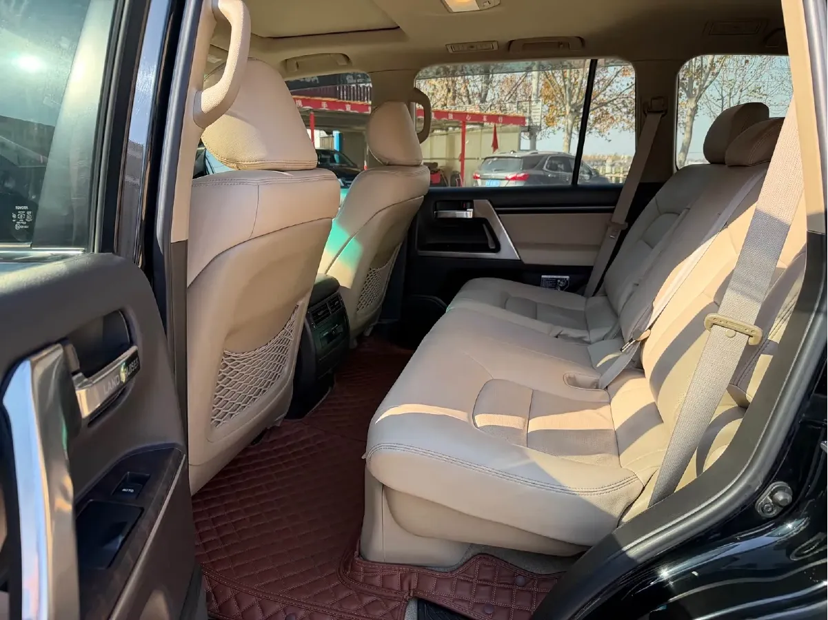 2012 Toyota Land Cruiser 4.0L 275HP V6 5AT,autocango,china used car exporter,china ev exporter,chinese used car exporter,chinese used ev exporter