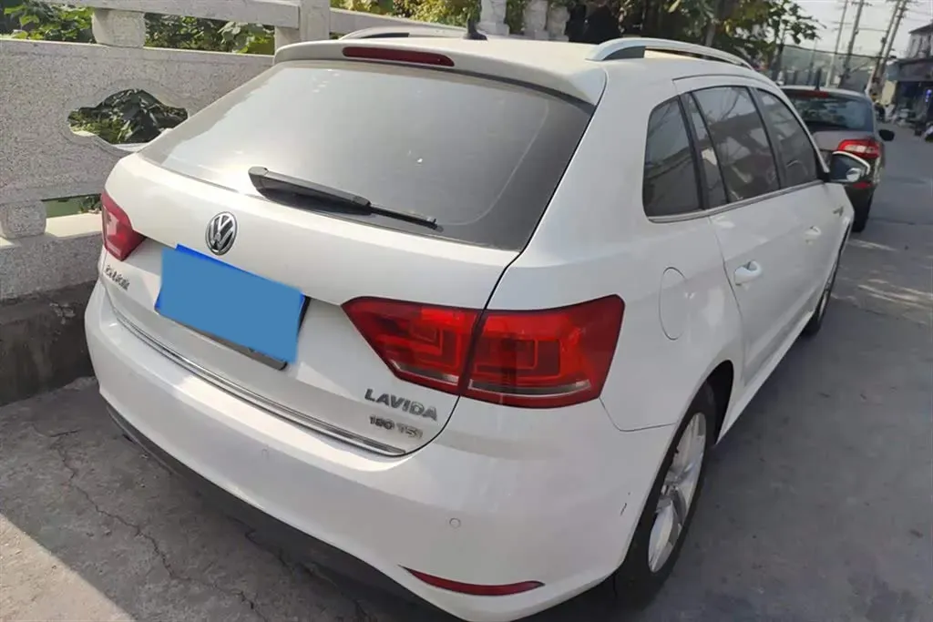 2017 Volkswagen Gran Lavida 1.2T 110HP L4 7DCT,autocango,china used car exporter,china ev exporter,chinese used car exporter,chinese used ev exporter