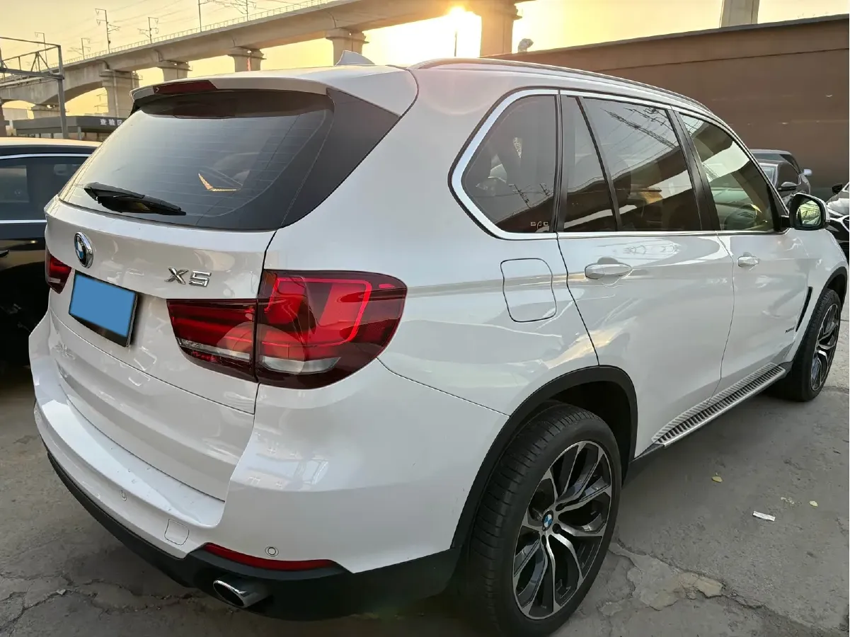 2014 BMW X5 3.0T 306HP L6 8AT,autocango,china used car exporter,china ev exporter,chinese used car exporter,chinese used ev exporter
