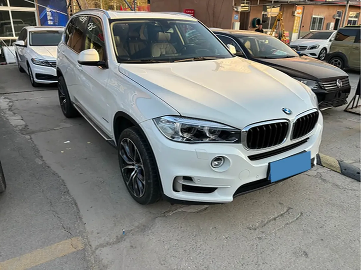 2014 BMW X5 3.0T 306HP L6 8AT,autocango,china used car exporter,china ev exporter,chinese used car exporter,chinese used ev exporter