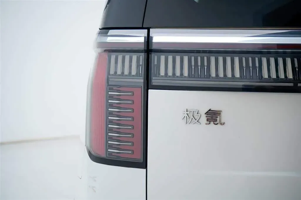 2022 Zeekr 009 BEV 116KWH,autocango,china used car exporter,china ev exporter,chinese used car exporter,chinese used ev exporter