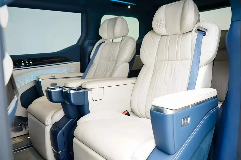 2022 Zeekr 009 BEV 116KWH,autocango,china used car exporter,china ev exporter,chinese used car exporter,chinese used ev exporter