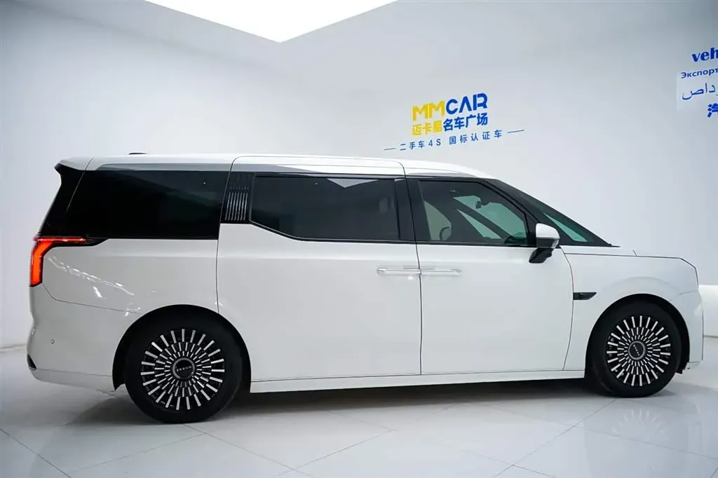 2022 Zeekr 009 BEV 116KWH,autocango,china used car exporter,china ev exporter,chinese used car exporter,chinese used ev exporter