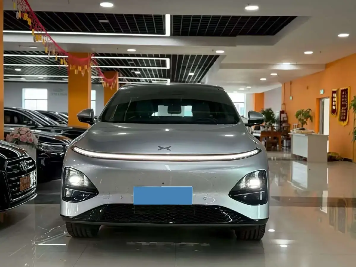 2025 Xpeng G6 BEV 68.5KWH