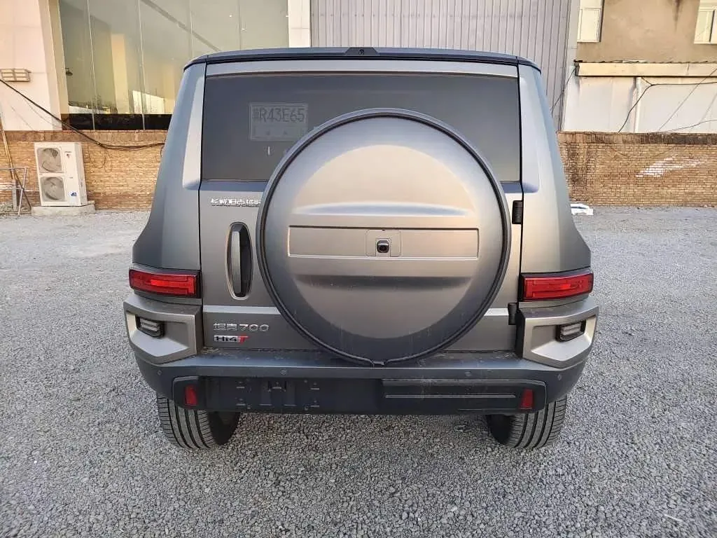 2024 Tank 700 3.0T 360HP V6 9AT PHEV 37.1KWH,autocango,china used car exporter,china ev exporter,chinese used car exporter,chinese used ev exporter