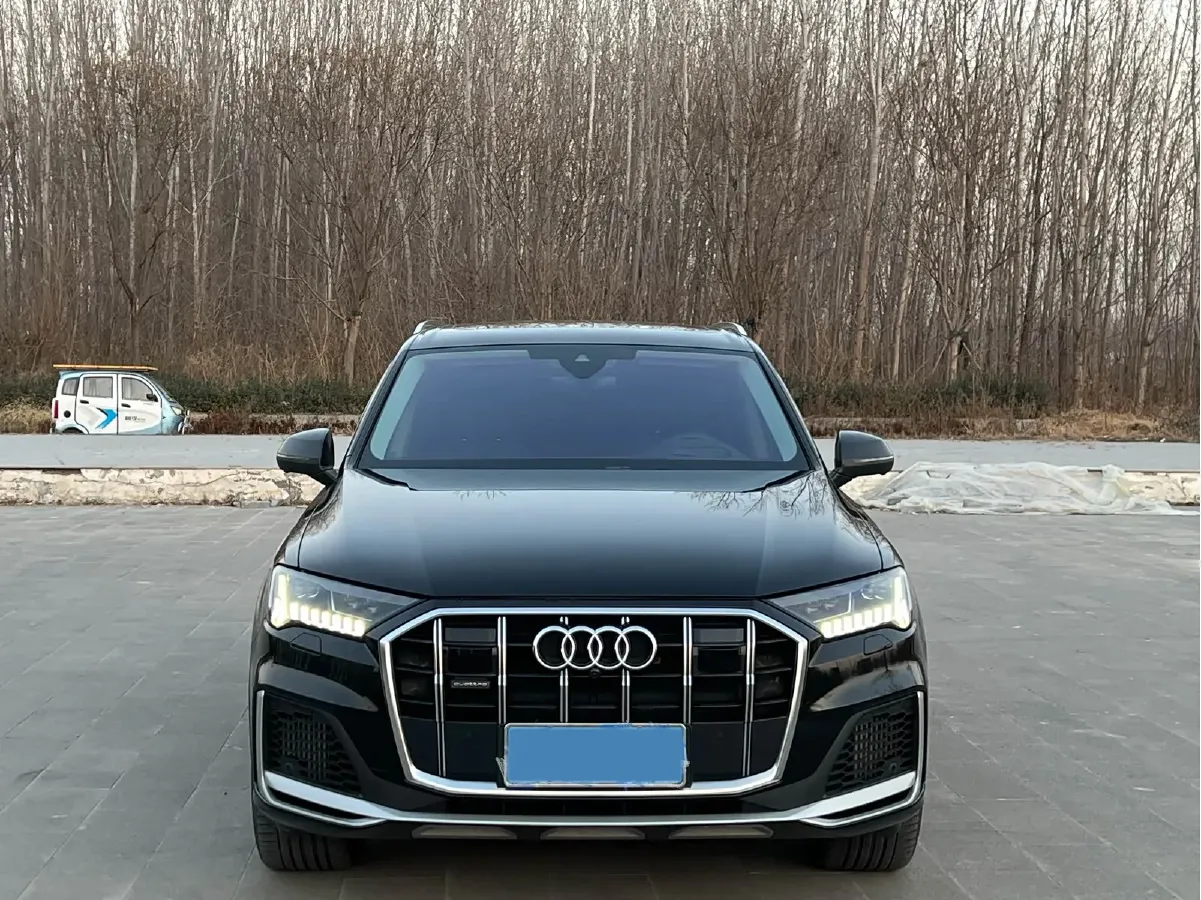 2022 Audi Q7 3.0T 340HP V6 8AT,autocango,china used car exporter,china ev exporter,chinese used car exporter,chinese used ev exporter
