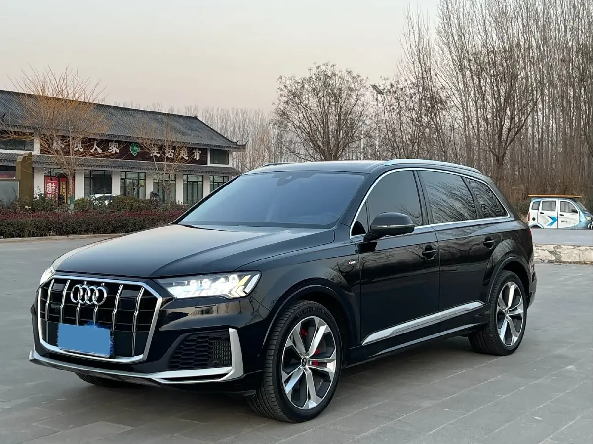 2022 Audi Q7 3.0T 340HP V6 8AT,autocango,china used car exporter,china ev exporter,chinese used car exporter,chinese used ev exporter