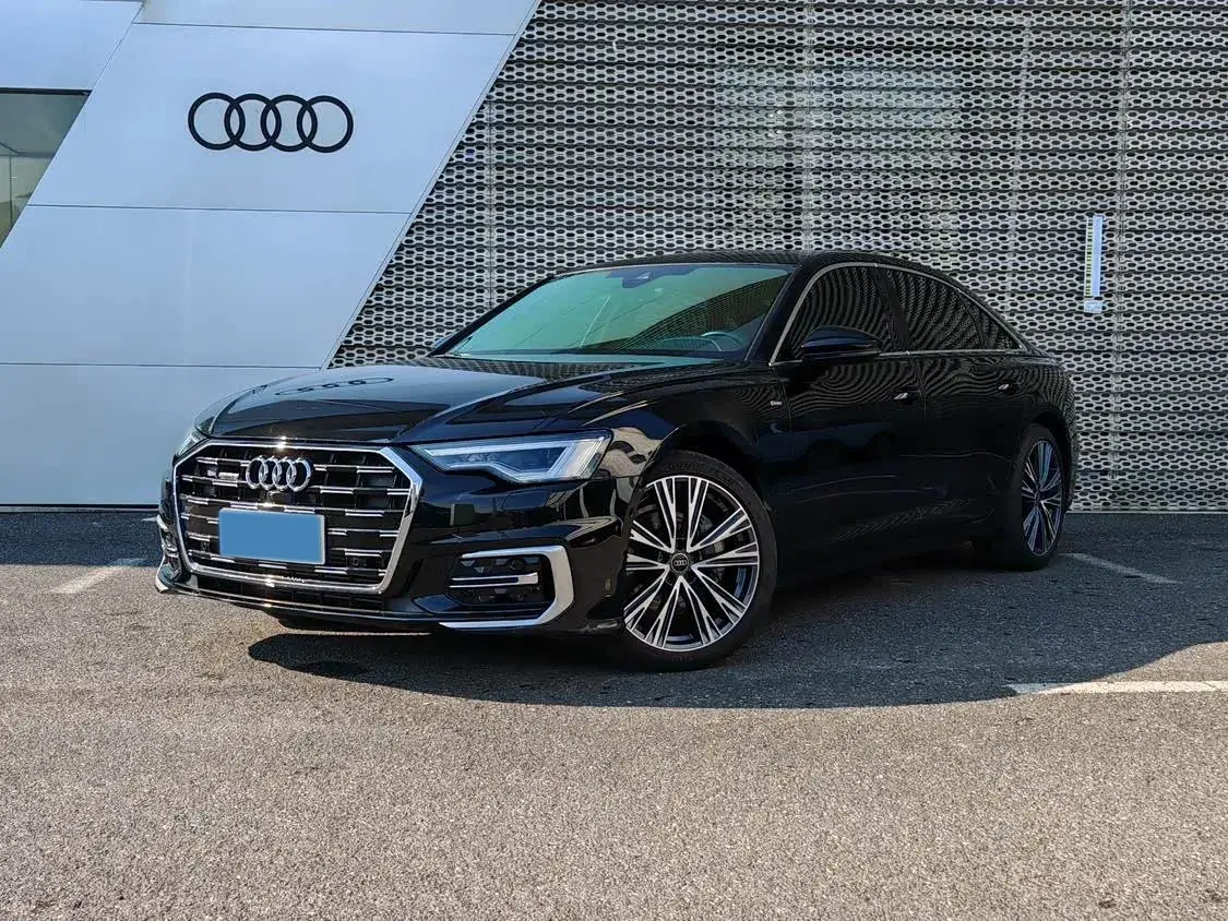 2024 Audi A6L 2.0T 245HP L4 7DCT