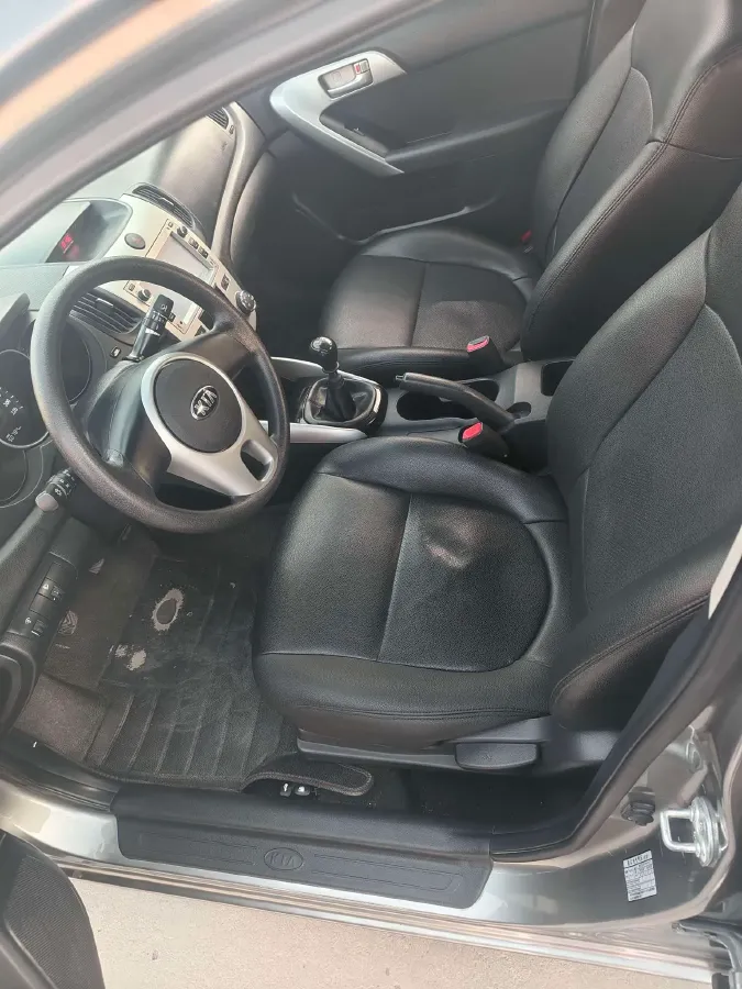 2014 Kia Forte 1.6L 123HP L4 5MT,autocango,china used car exporter,china ev exporter,chinese used car exporter,chinese used ev exporter