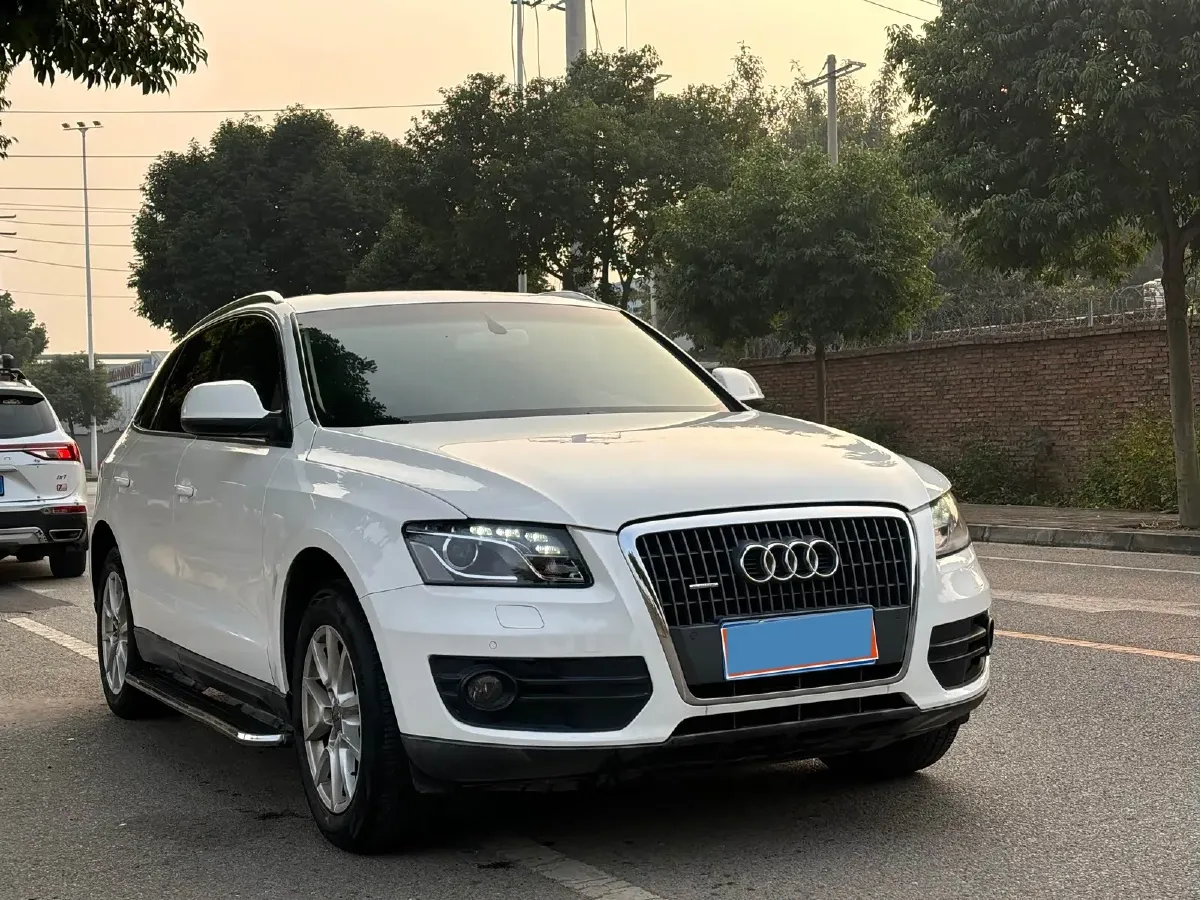 2012 Audi Q5 2.0T 211HP L4 8AT,autocango,china used car exporter,china ev exporter,chinese used car exporter,chinese used ev exporter
