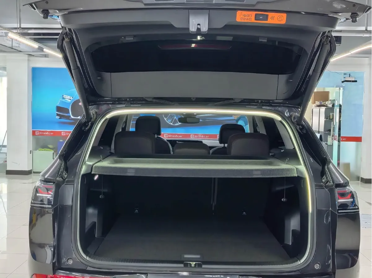 2024 Volkswagen Tavendor 2.0T 220HP L4 7DCT,autocango,china used car exporter,china ev exporter,chinese used car exporter,chinese used ev exporter