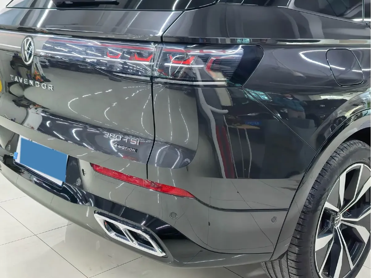 2024 Volkswagen Tavendor 2.0T 220HP L4 7DCT,autocango,china used car exporter,china ev exporter,chinese used car exporter,chinese used ev exporter