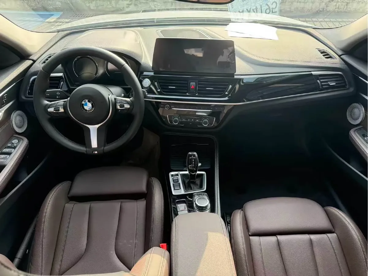 2021 BMW 1 Series 2.0T 192HP L4 7DCT,autocango,china used car exporter,china ev exporter,chinese used car exporter,chinese used ev exporter
