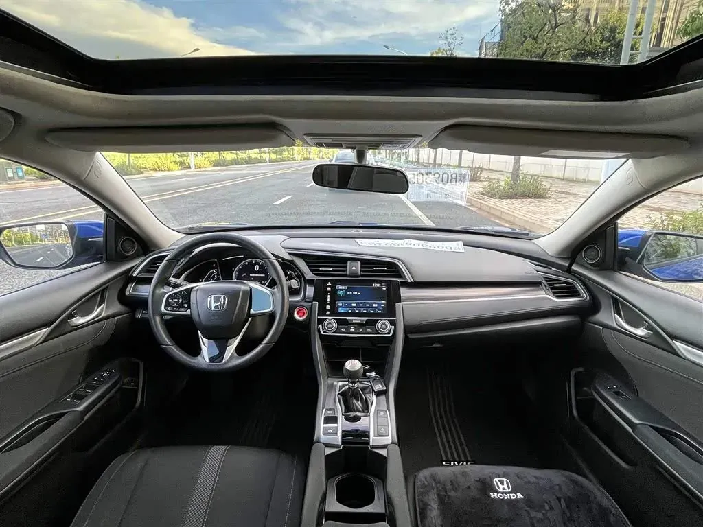 2019 Honda Civic 1.5T 177HP L4 6MT,autocango,china used car exporter,china ev exporter,chinese used car exporter,chinese used ev exporter