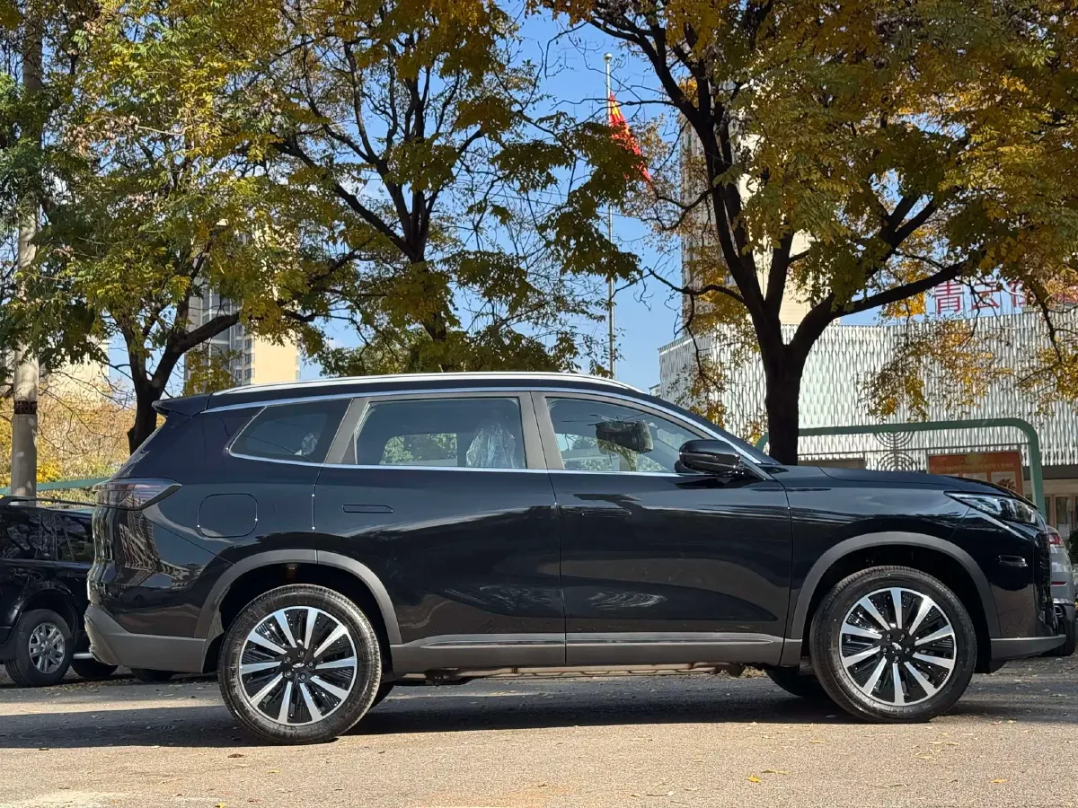 2025 Fulwin FulwinT8 1.5T 156HP L4 1DHT PHEV 18.67KWH,autocango,china used car exporter,china ev exporter,chinese used car exporter,chinese used ev exporter