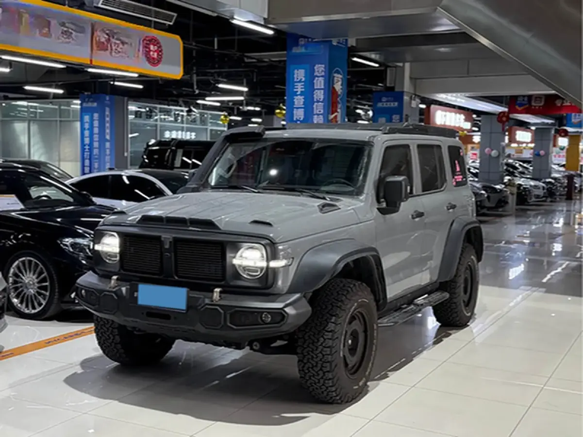 2023 Tank 300 2.0T 227HP L4 8AT