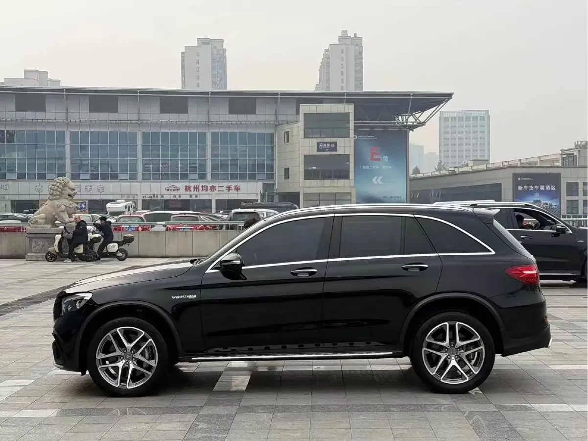 2018 Mercedes-Benz GLC AMG 4.0T 476HP V8 9AT,autocango,china used car exporter,china ev exporter,chinese used car exporter,chinese used ev exporter
