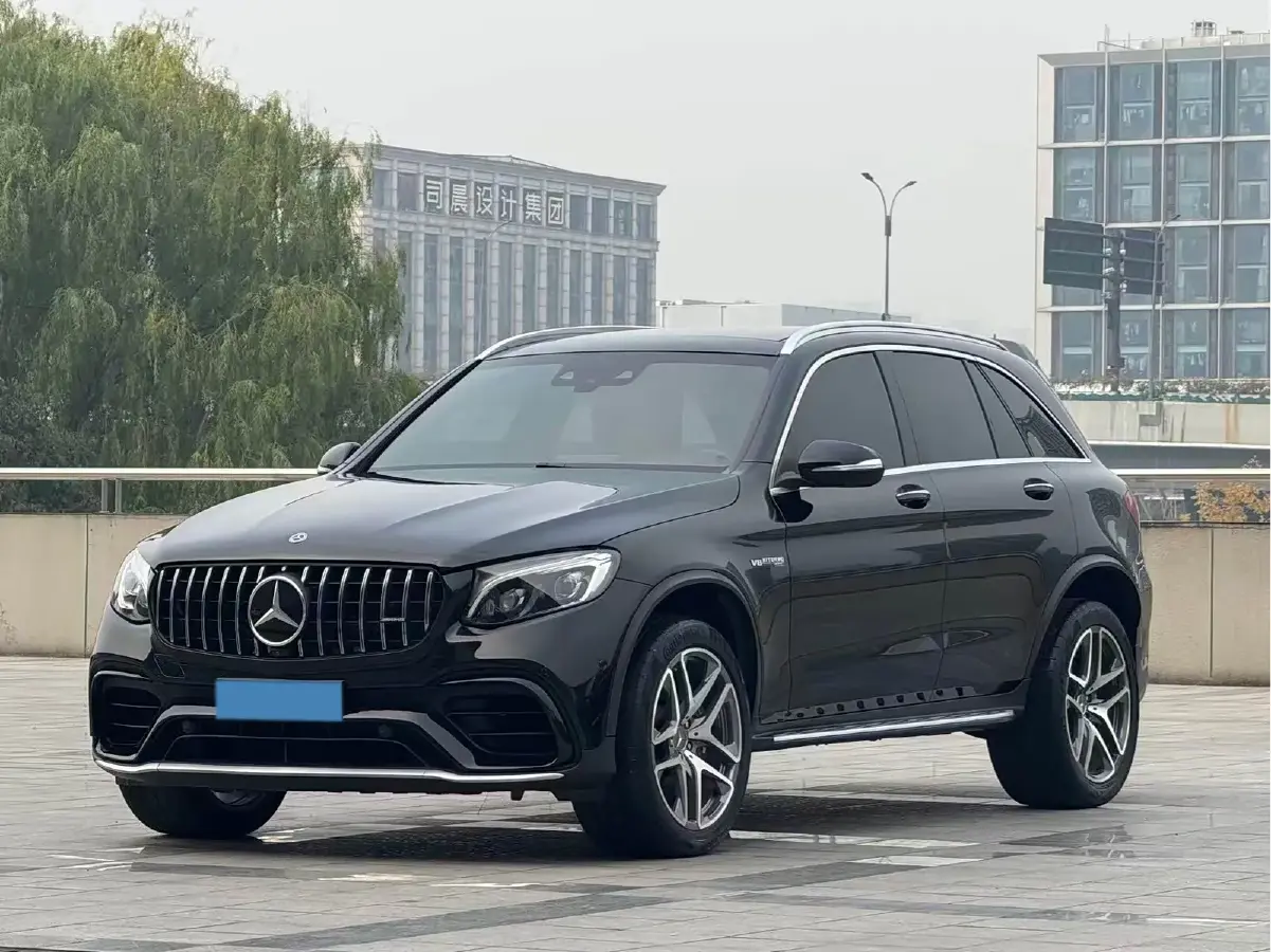 2018 Mercedes-Benz GLC AMG 4.0T 476HP V8 9AT