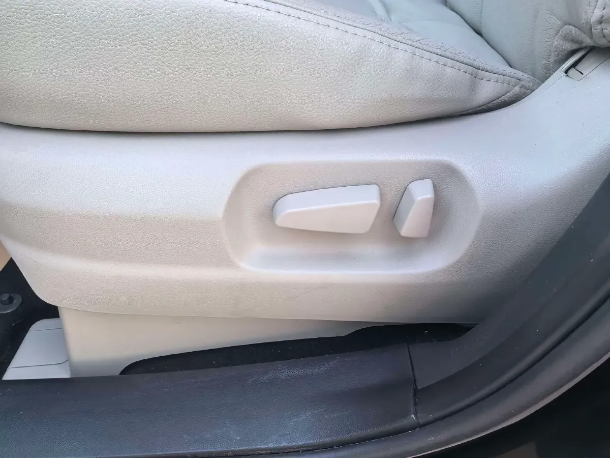 2015 Mazda 8 2.5L 163HP L4 5AT,autocango,china used car exporter,china ev exporter,chinese used car exporter,chinese used ev exporter