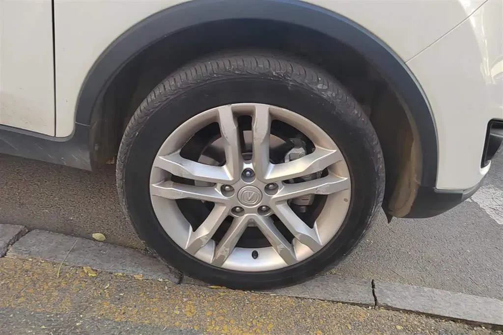 2017 ChangAn CS35 1.6L 125HP L4 4AT,autocango,china used car exporter,china ev exporter,chinese used car exporter,chinese used ev exporter