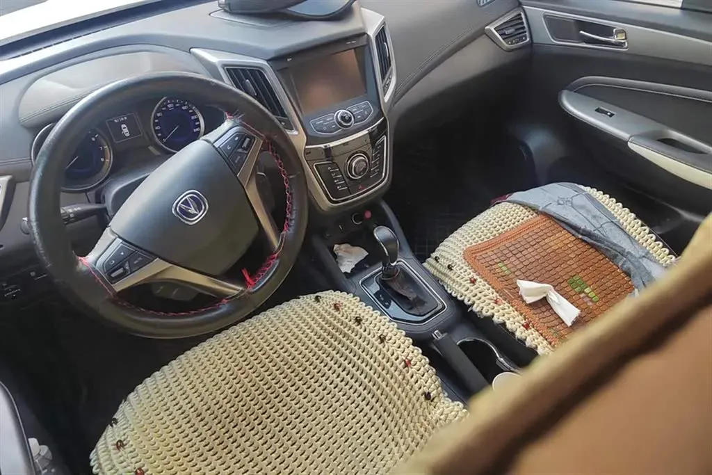 2017 ChangAn CS35 1.6L 125HP L4 4AT,autocango,china used car exporter,china ev exporter,chinese used car exporter,chinese used ev exporter