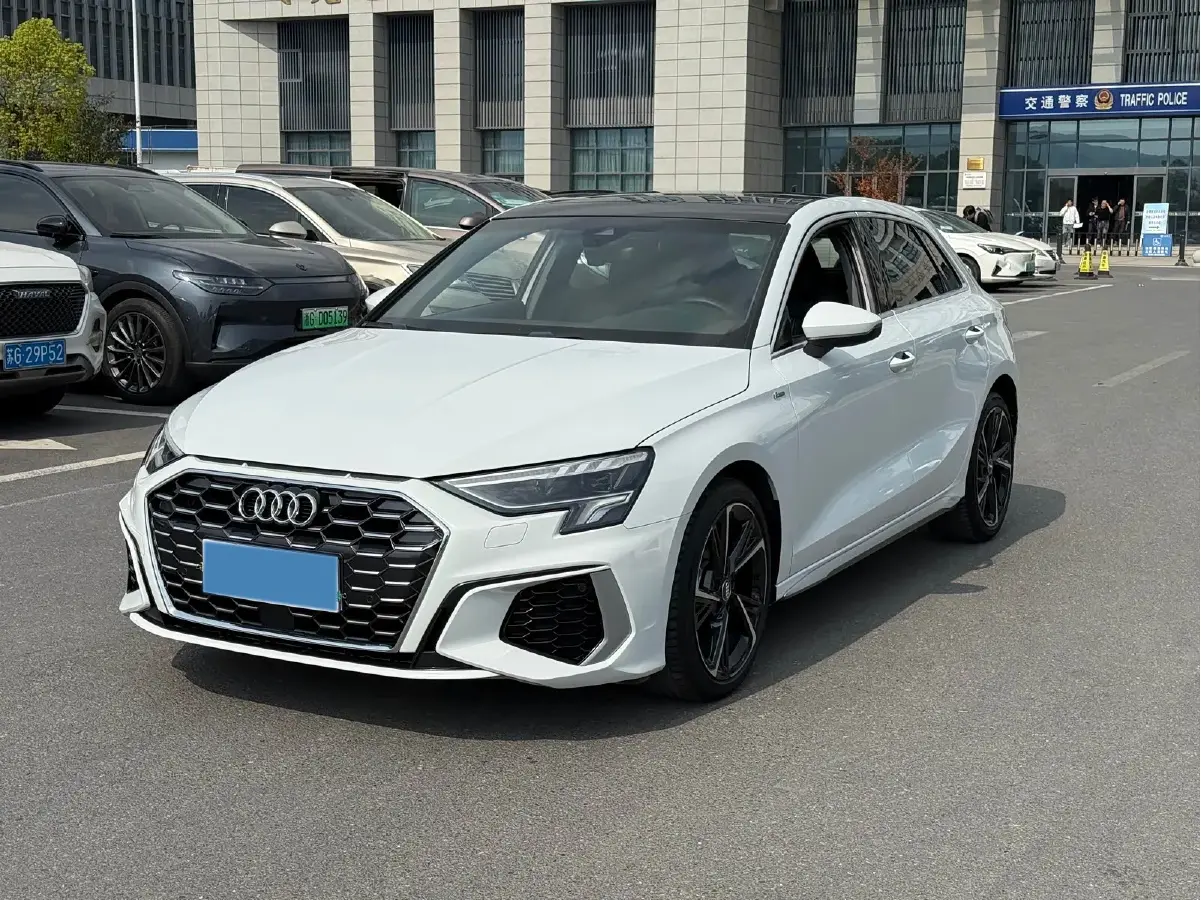 2022 Audi A3 1.4T 150HP L4 7DCT