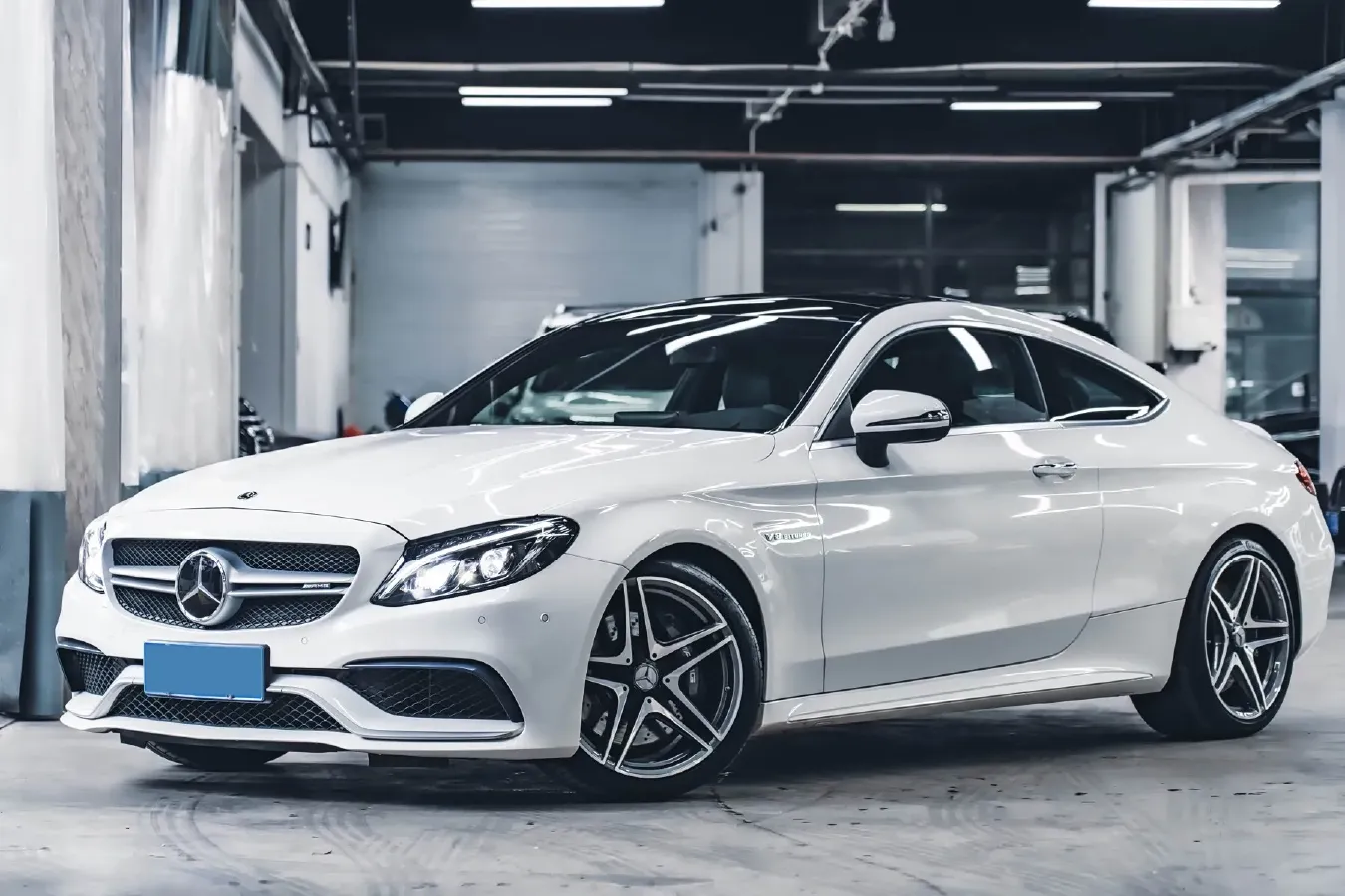 2016 Mercedes-Benz C AMG 4.0T 510HP V8 7AT,autocango,china used car exporter,china ev exporter,chinese used car exporter,chinese used ev exporter