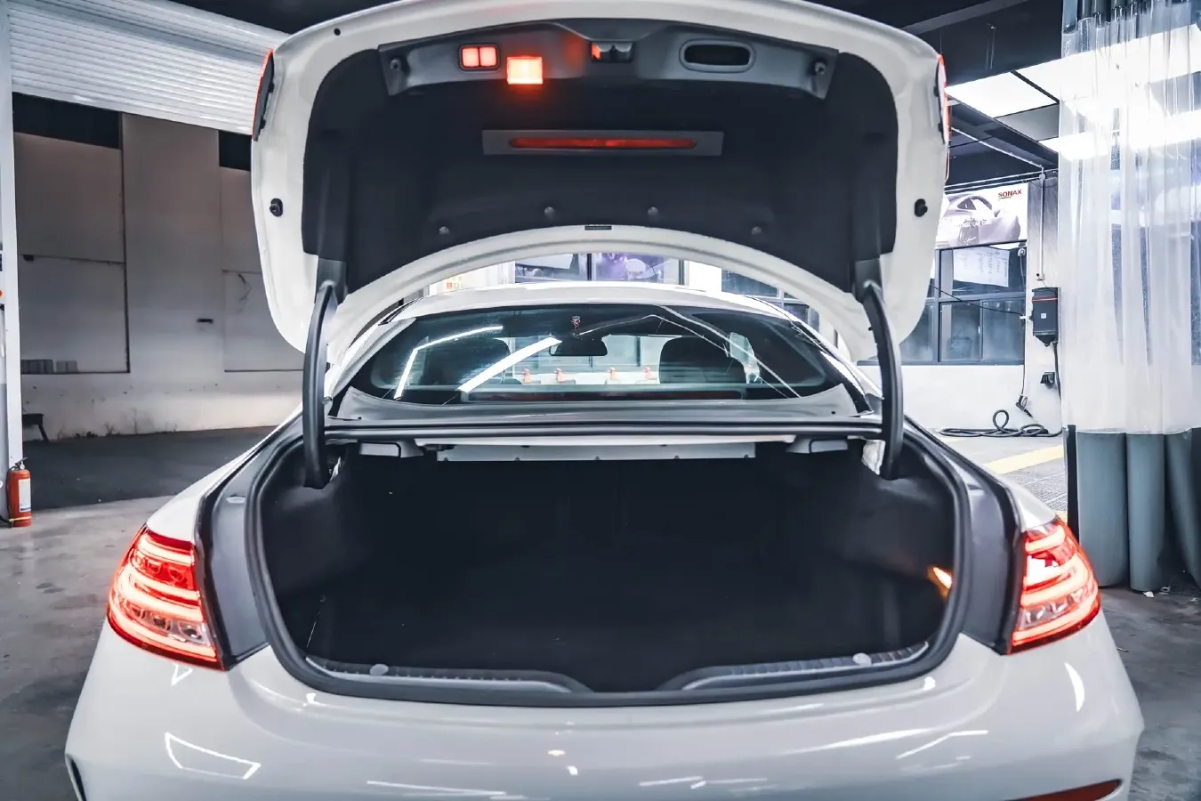 2016 Mercedes-Benz C AMG 4.0T 510HP V8 7AT,autocango,china used car exporter,china ev exporter,chinese used car exporter,chinese used ev exporter