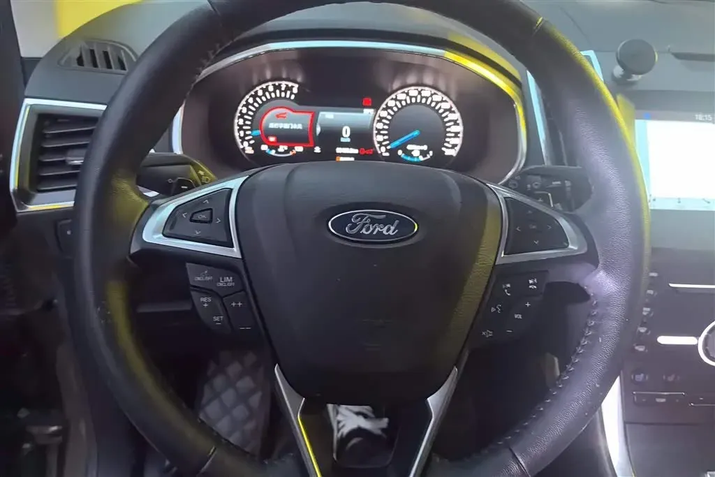 2016 Ford Edge 2.0T 245HP L4 6AT,autocango,china used car exporter,china ev exporter,chinese used car exporter,chinese used ev exporter