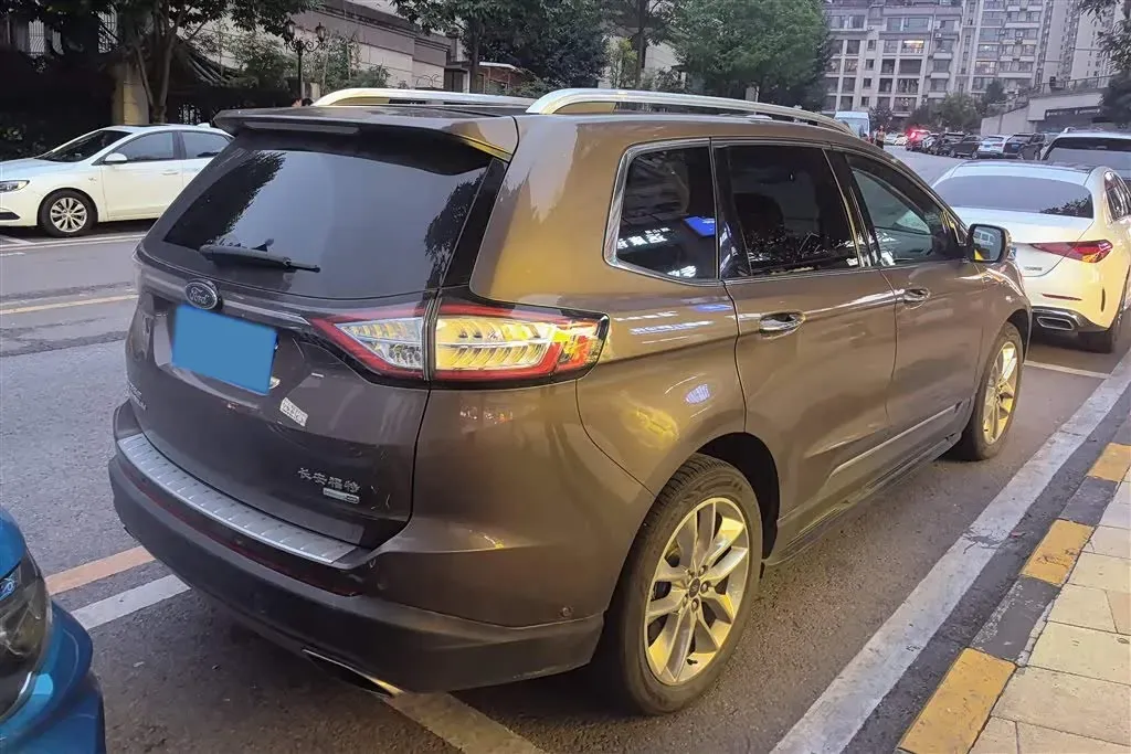 2016 Ford Edge 2.0T 245HP L4 6AT,autocango,china used car exporter,china ev exporter,chinese used car exporter,chinese used ev exporter