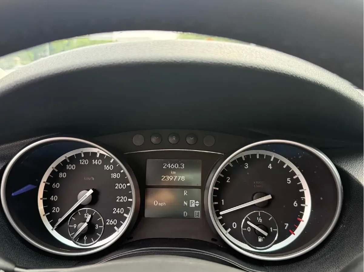 2017 Mercedes-Benz R Class 3.0T 272HP V6 7AT,autocango,china used car exporter,china ev exporter,chinese used car exporter,chinese used ev exporter