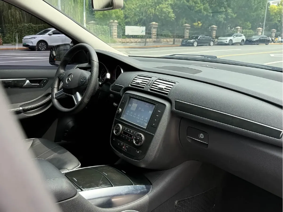 2017 Mercedes-Benz R Class 3.0T 272HP V6 7AT,autocango,china used car exporter,china ev exporter,chinese used car exporter,chinese used ev exporter